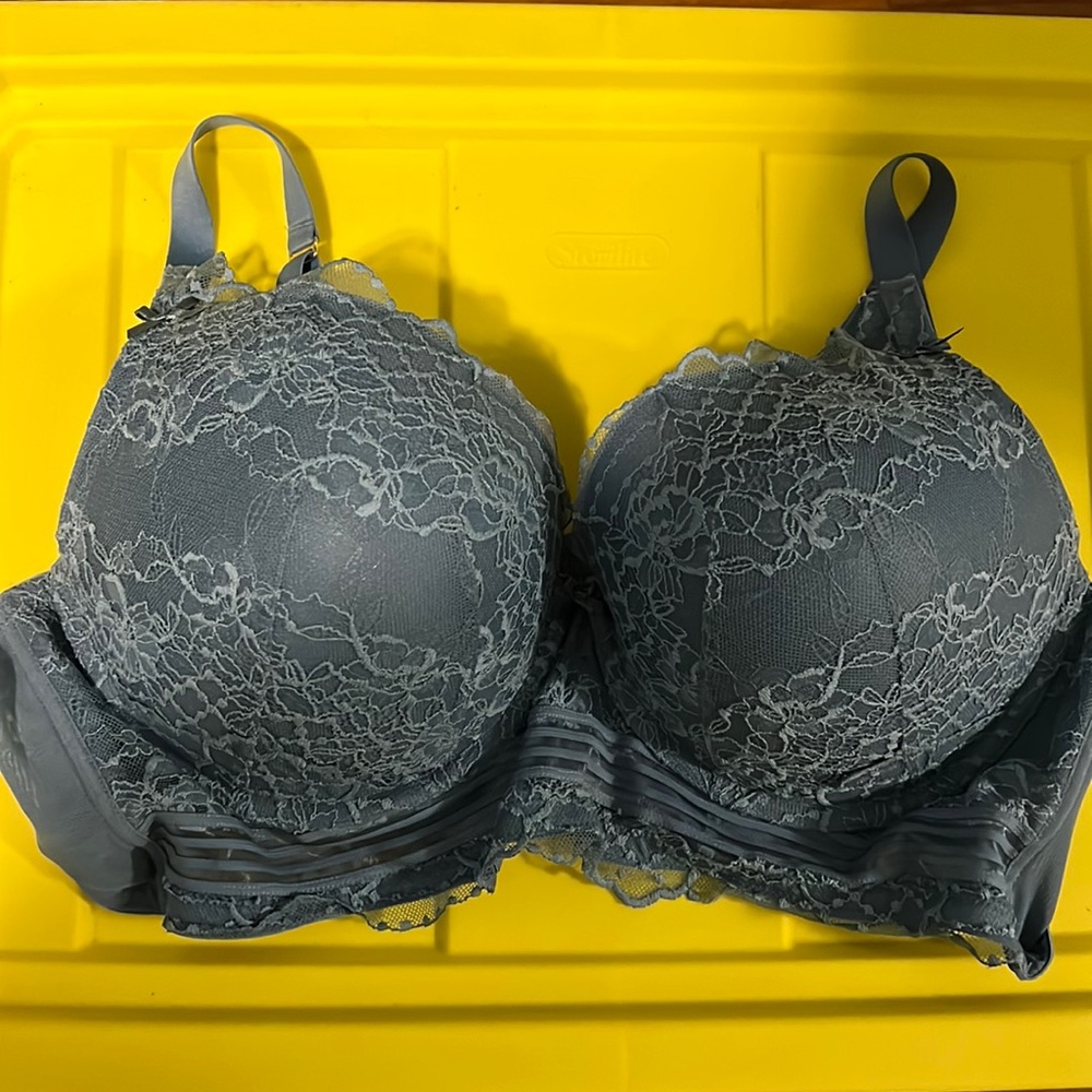 Cacique 46DD Scalloped Lace Longline Boost Plunge Bra